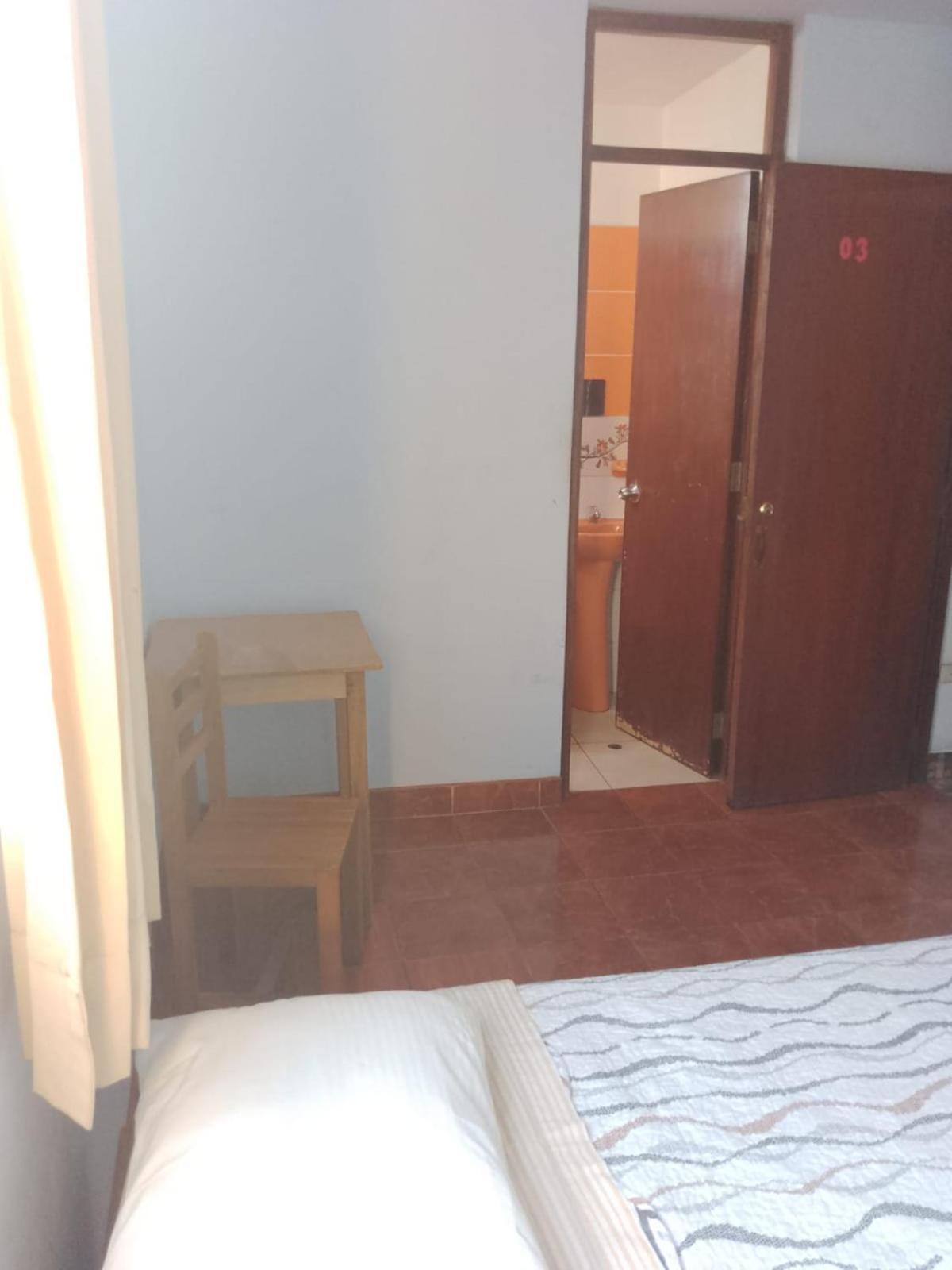 Lola Hosting Hotel Huanchaco Szoba fotó